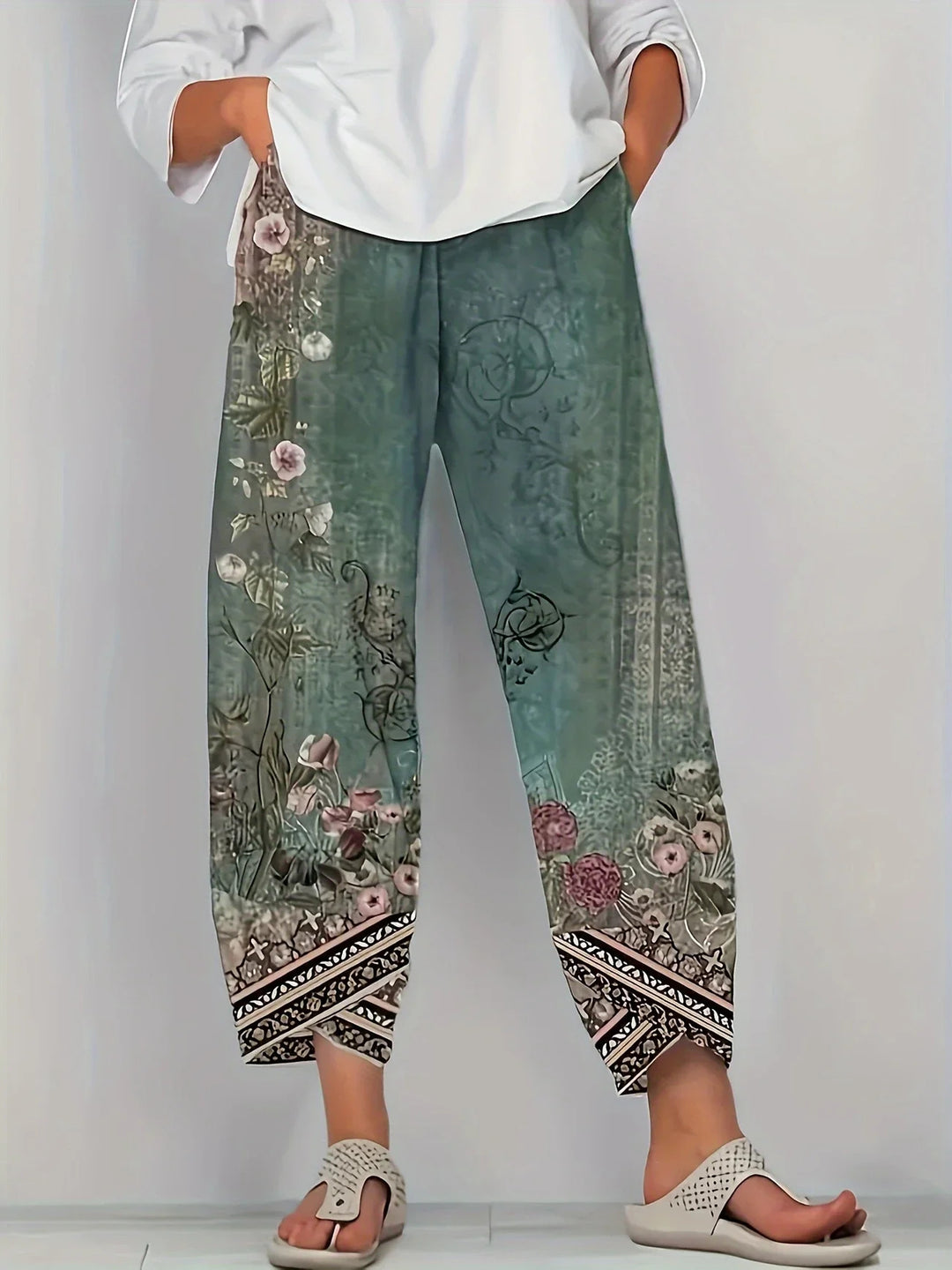 Women Floral Capris Pant Casual Summer TrousersWomen Floral Capris Pant Casual Summer Trousers