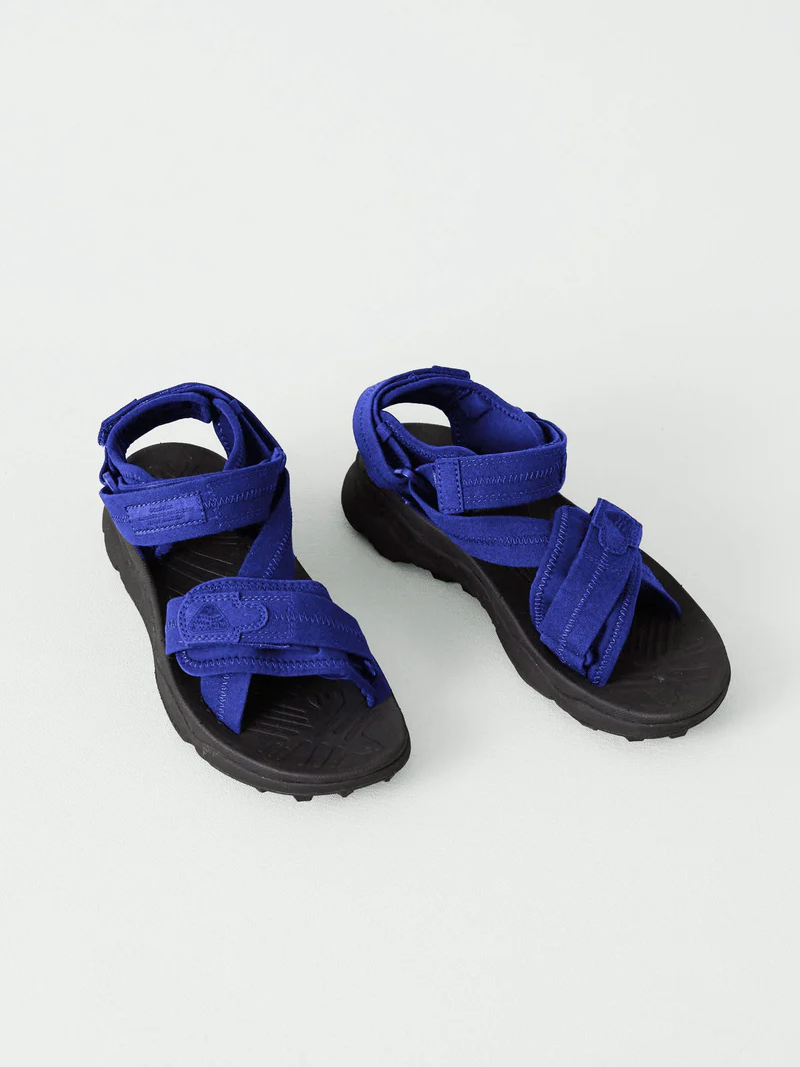Carmine Blue Flower Mountain Sandals