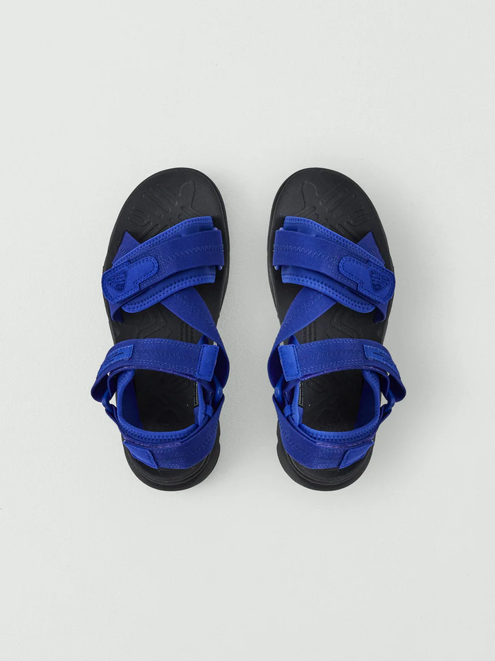 Carmine Blue Flower Mountain Sandals