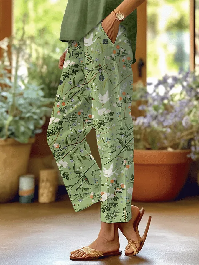 Women's Comfy Green Floral Print Casual Trousers for Spring and Autumn