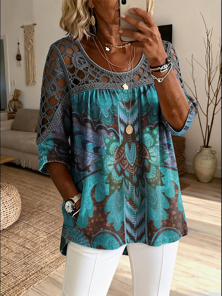Women's Retro Ethnic Floral Art Print Casual Three-quarter Sleeve Round Neck Top