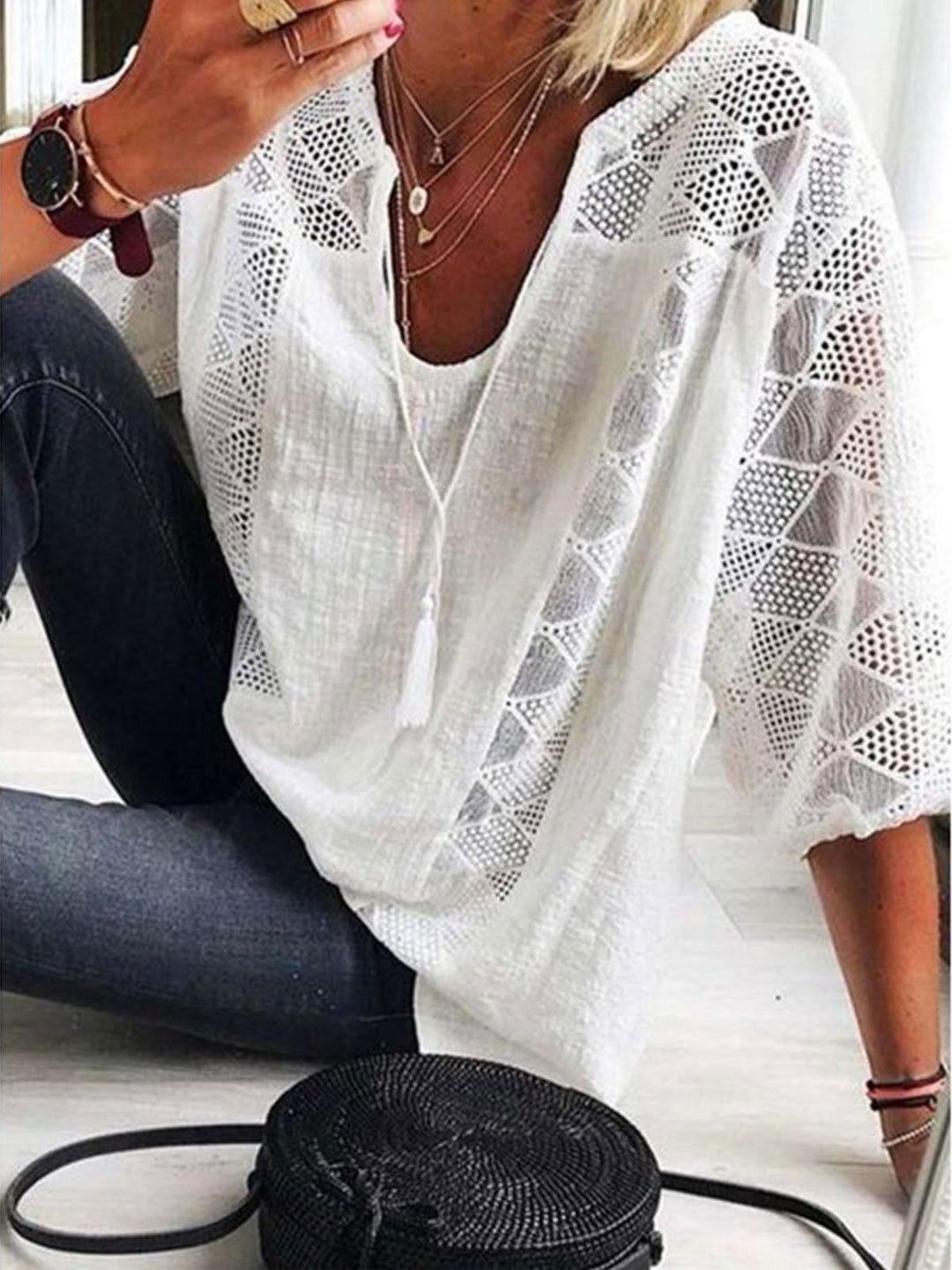 Comfysol Solid Color Leisure Hollow O-neck 3/4 Sleeve Casual Blouse