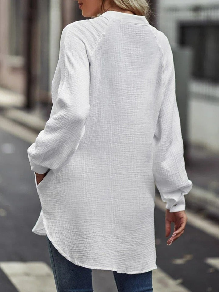 Comfysol White Casual Solid Blouse with Pockets