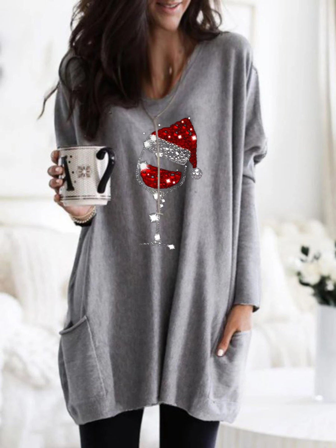 Comfysol Cozy Christmas Red Wine Glass Print Pocket T-shirt