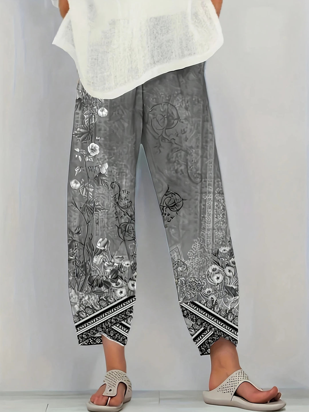 Women Floral Capris Pant Casual Summer TrousersWomen Floral Capris Pant Casual Summer Trousers