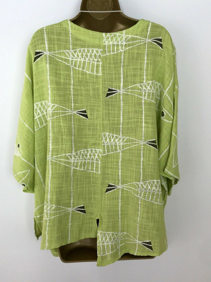 Comfysol Half Sleeve Casual Fish Print Blouse