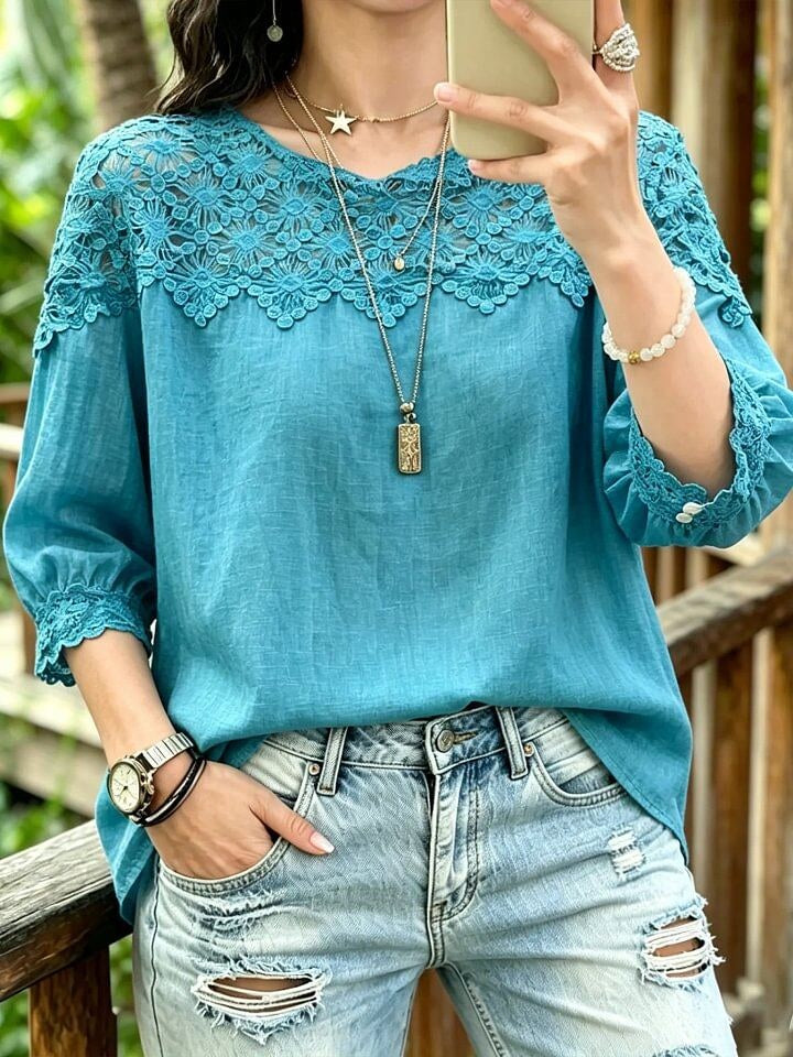 Women's Loose-fitting, Slimming Lace-panel Blouse