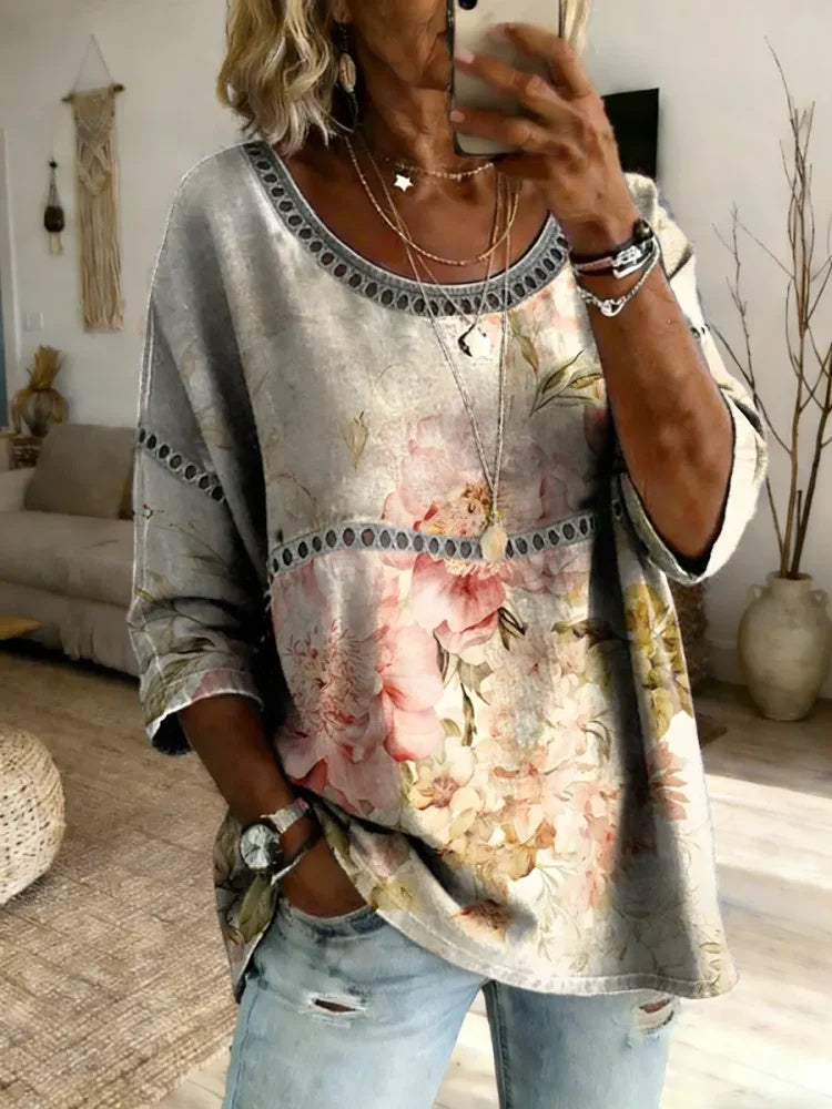 Women's Retro Floral Art Print Round Neck Lace Trim Shirt