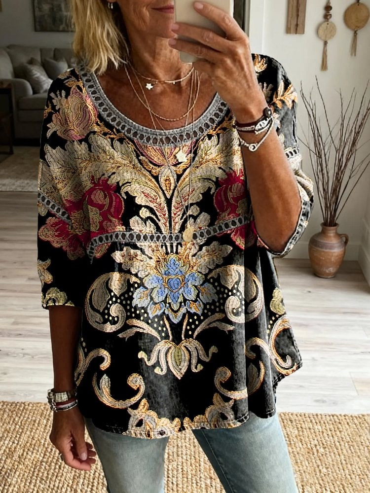 Women's Retro Totem Floral Art Print Casual Round Neck Hollow-out Top