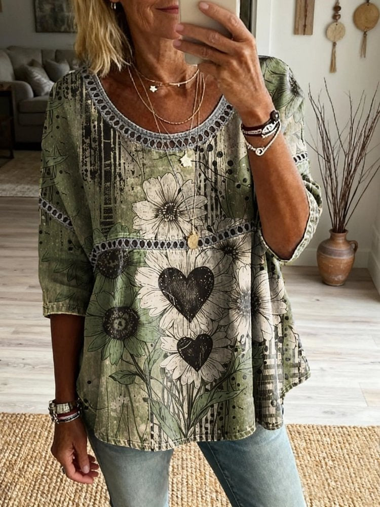 Women's Retro Bohemian Floral Art Print Casual Round Neck Hollow-out Top