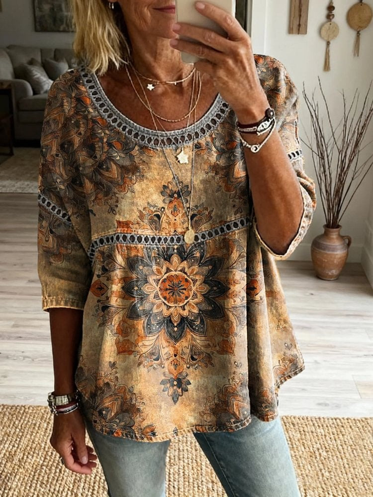Women's Bohemian Totem Art Print Casual Round Neck Hollow-out Top