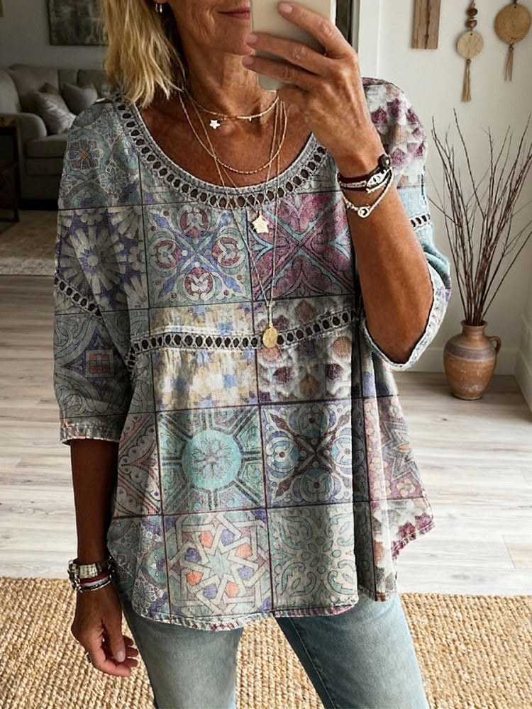 Women's Retro Ethnic Floral Plaid Art Print Casual Round Neck Hollow-out Cotton Linen Top