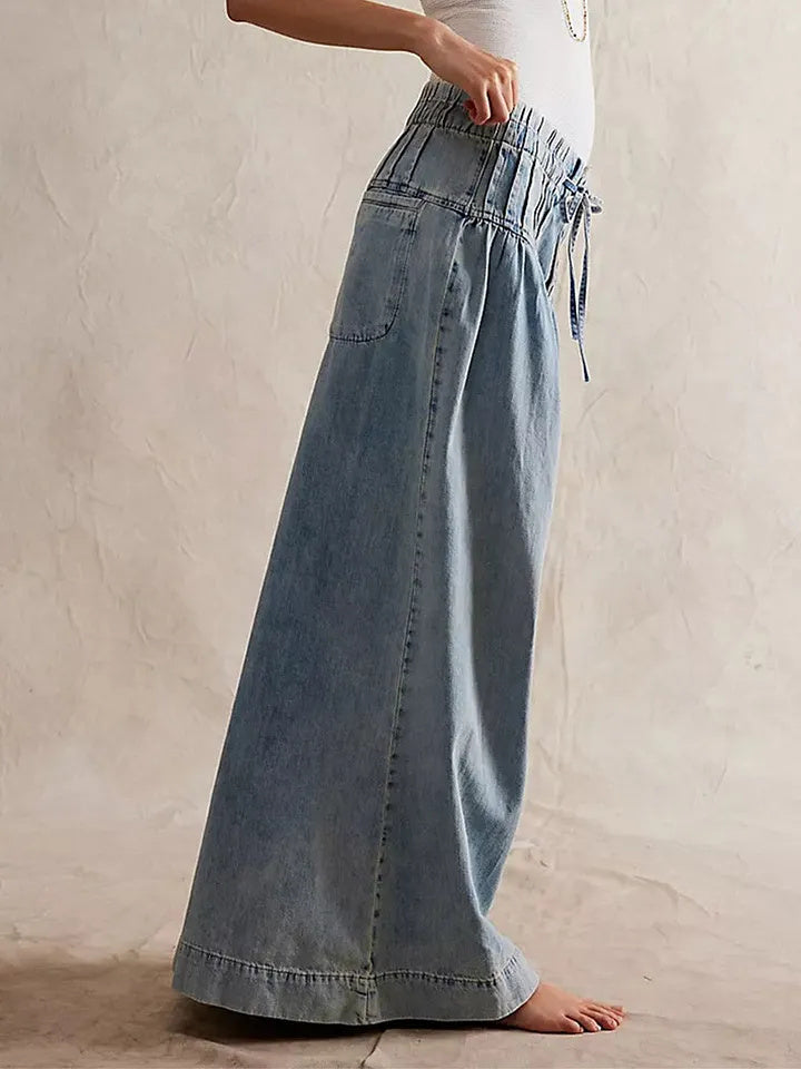 Loose Fit Wide-Leg Jeans