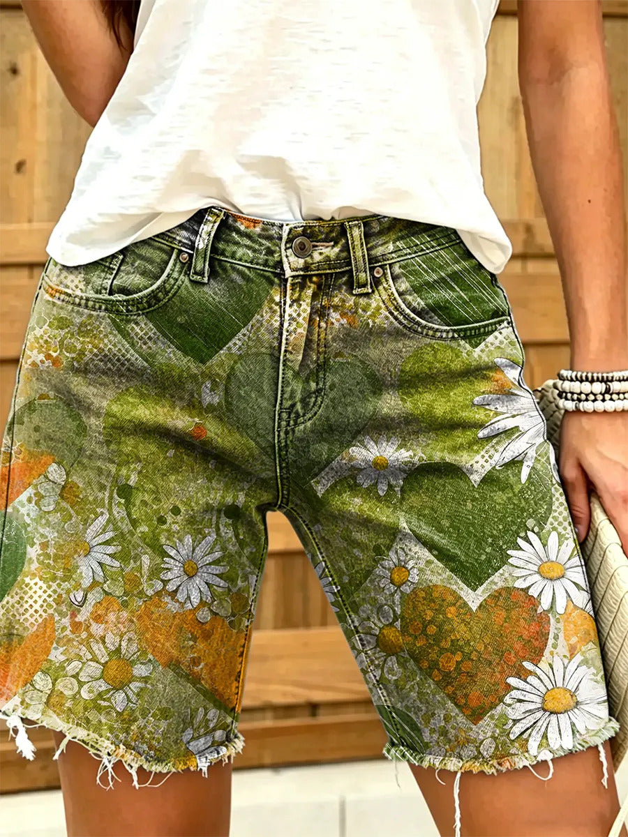 Women's Artistic Print Denim Shorts With Heart And Daisy Design