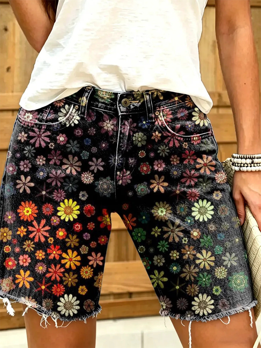 Women's Retro Hippie Style Floral Art Print Mid-Length Denim Bermuda Shorts with Frayed Hems