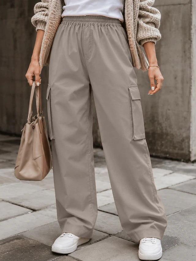 Classic solid style, functional pockets and comfy elastic waist, perfect for summer daily outfits.