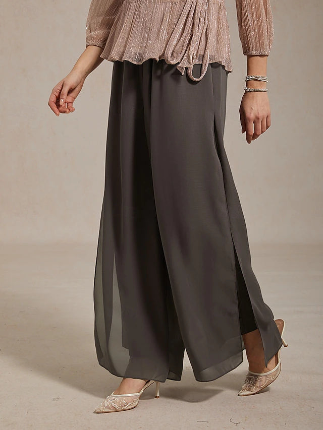 Elegant cut with comfy elastic waist, classic regular fit, suitable for daily wear across three seasons.