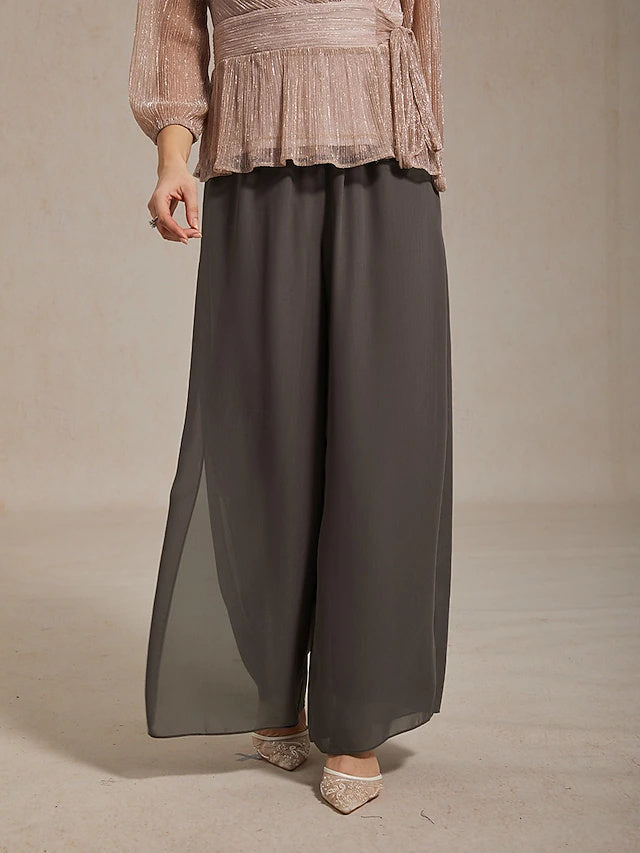 Elegant cut with comfy elastic waist, classic regular fit, suitable for daily wear across three seasons.