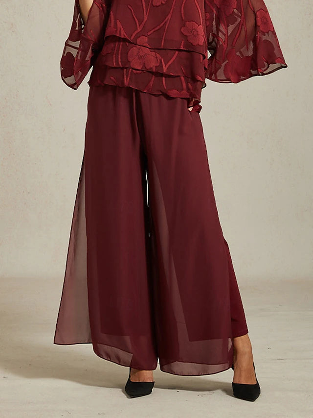 Elegant cut with comfy elastic waist, classic regular fit, suitable for daily wear across three seasons.