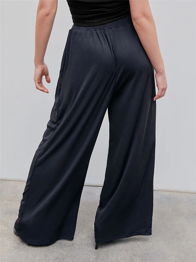 Smooth modal fabric with gentle stretch, practical pockets and versatile style, ideal for daily wear in cool seasons.