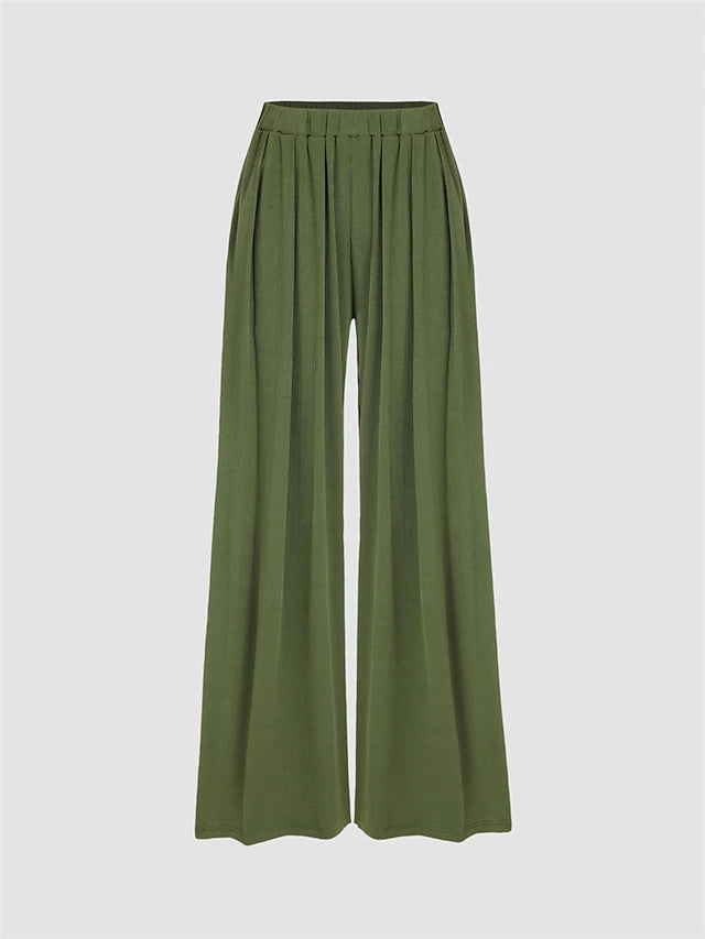 Smooth modal fabric with gentle stretch, practical pockets and versatile style, ideal for daily wear in cool seasons.