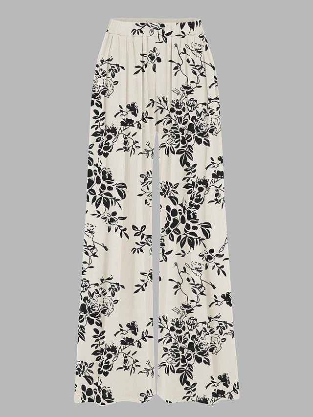 Smooth modal fabric with gentle stretch, practical pockets and versatile style, ideal for daily wear in cool seasons.