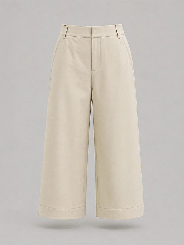 Loose cut for freedom of movement, ideal for spring, summer and daily outfits