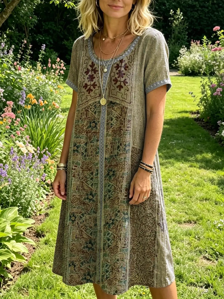 Women's Vintage Ethnic-print Artistic Openwork Round-neck Short-sleeve Dress